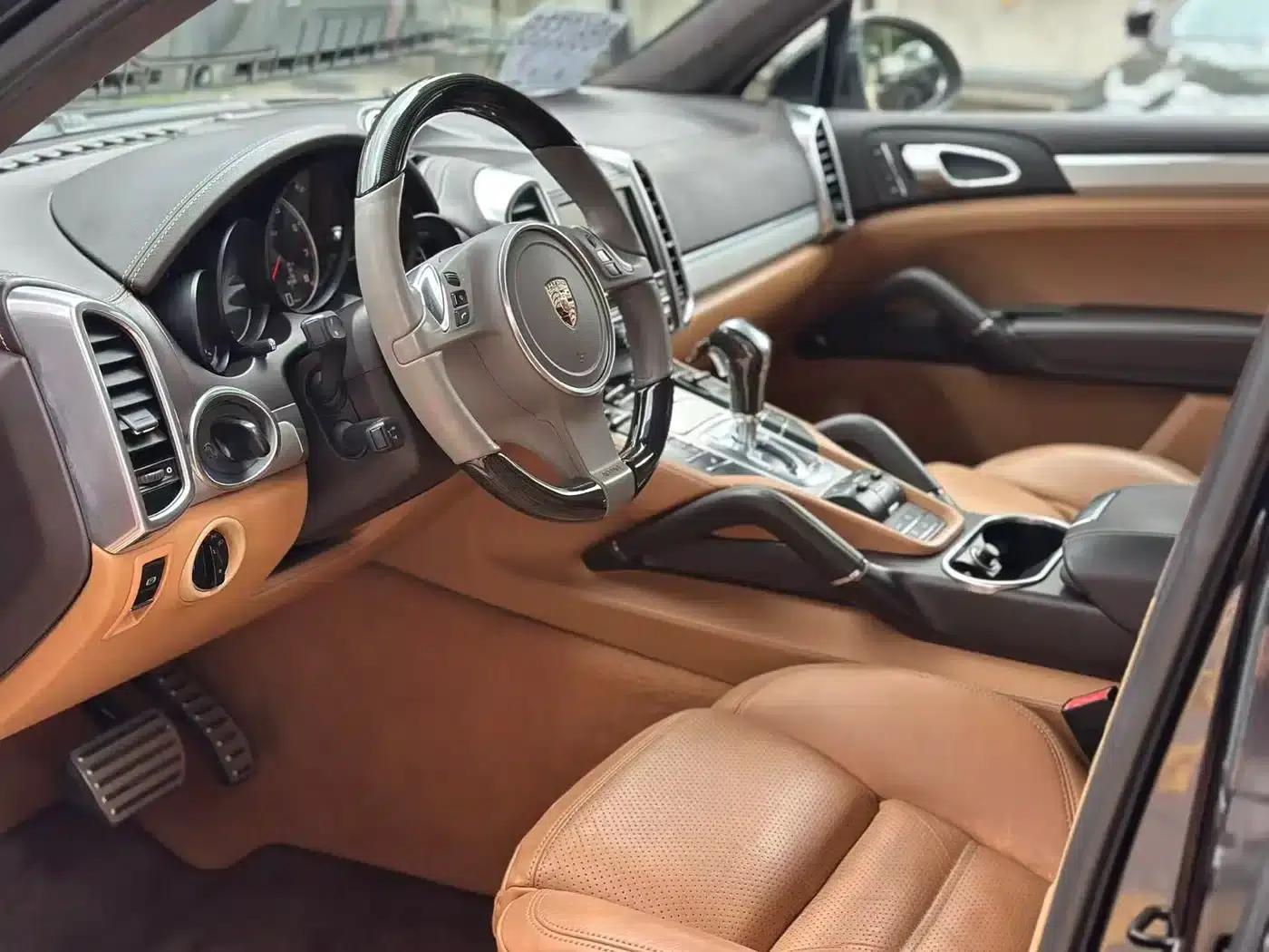 Cayenne 2011 Cayenne Turbo 4.8T — миниатюра 4