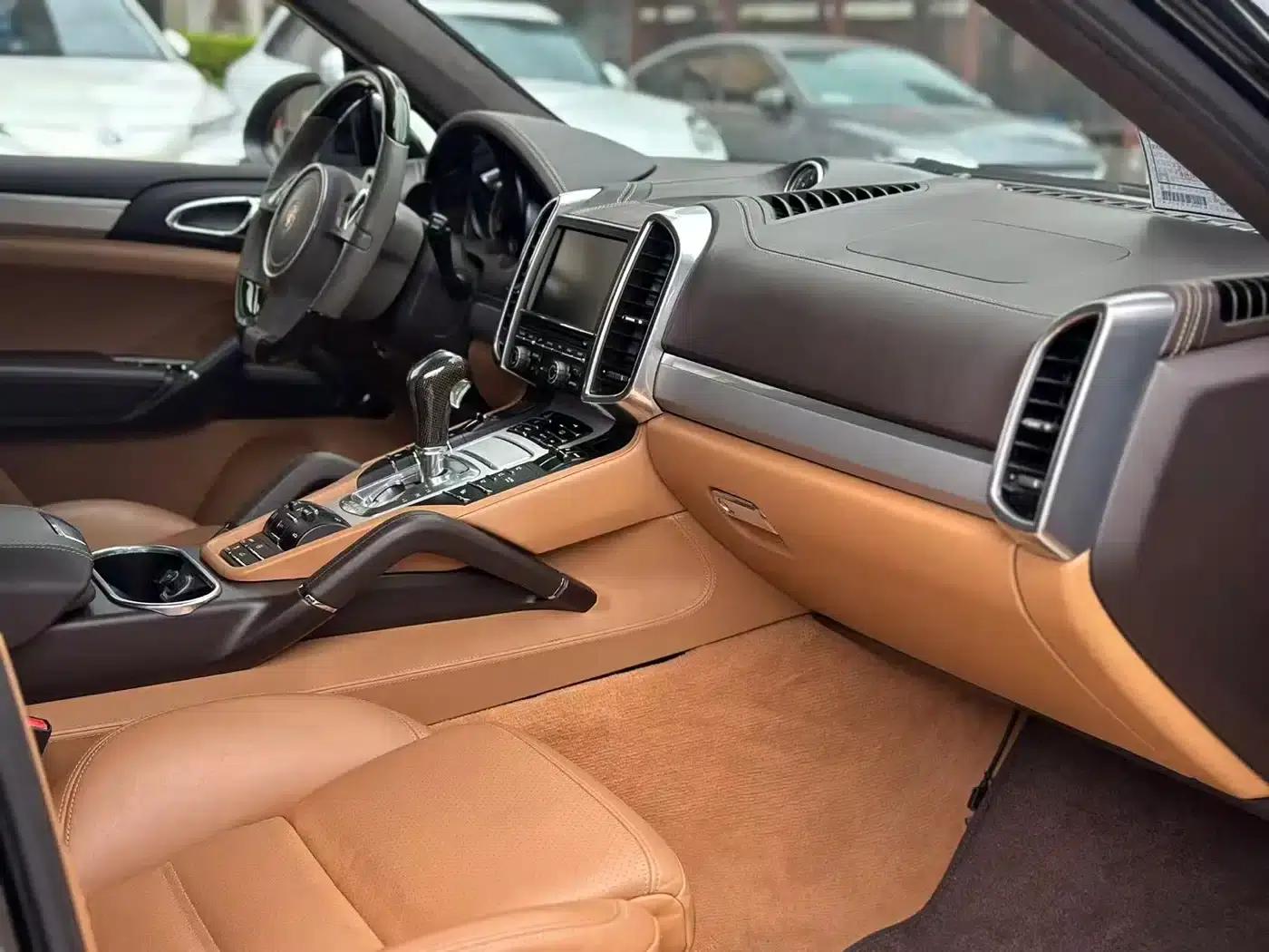 Cayenne 2011 Cayenne Turbo 4.8T — миниатюра 6