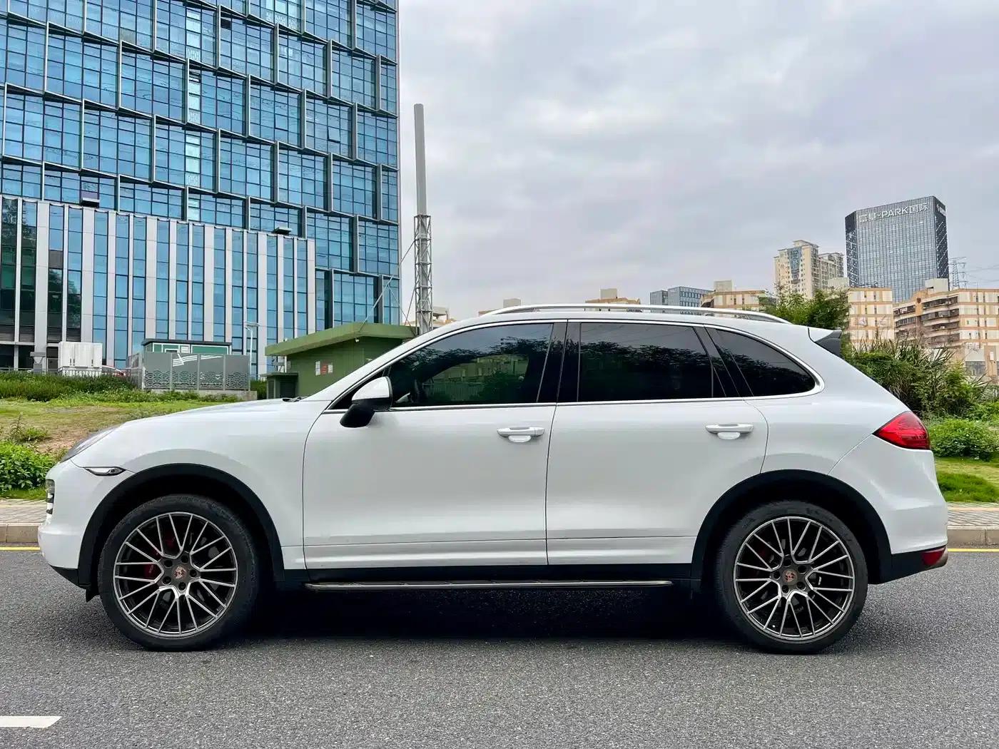 Cayenne 2011 Cayenne 3.0T — миниатюра 3
