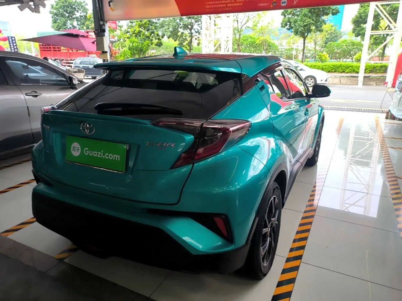 Toyota C-HR 2018 2.0L Luxury Sunroof Version China VI Standard — миниатюра 4