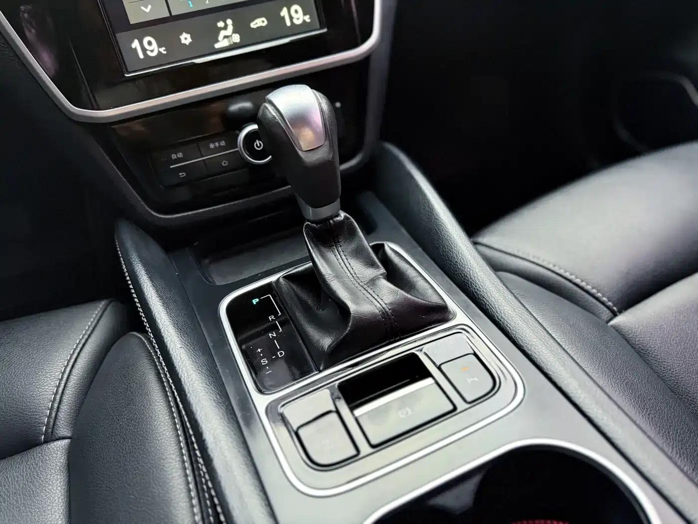 Song MAX 2018 1.5T Automatic Intelligent Premium 7-seater — миниатюра 13