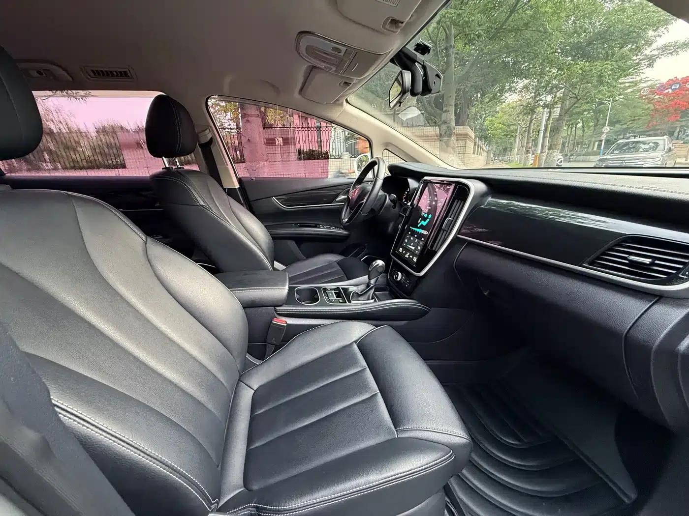Song MAX 2018 1.5T Automatic Intelligent Premium 7-seater — миниатюра 15