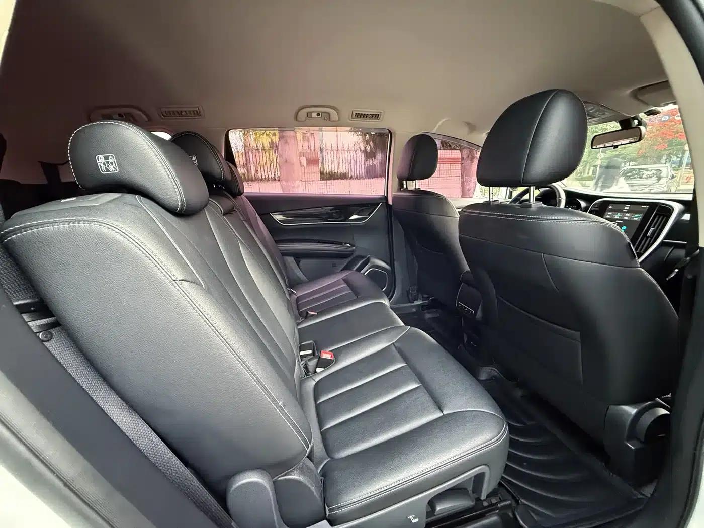 Song MAX 2018 1.5T Automatic Intelligent Premium 7-seater — миниатюра 18
