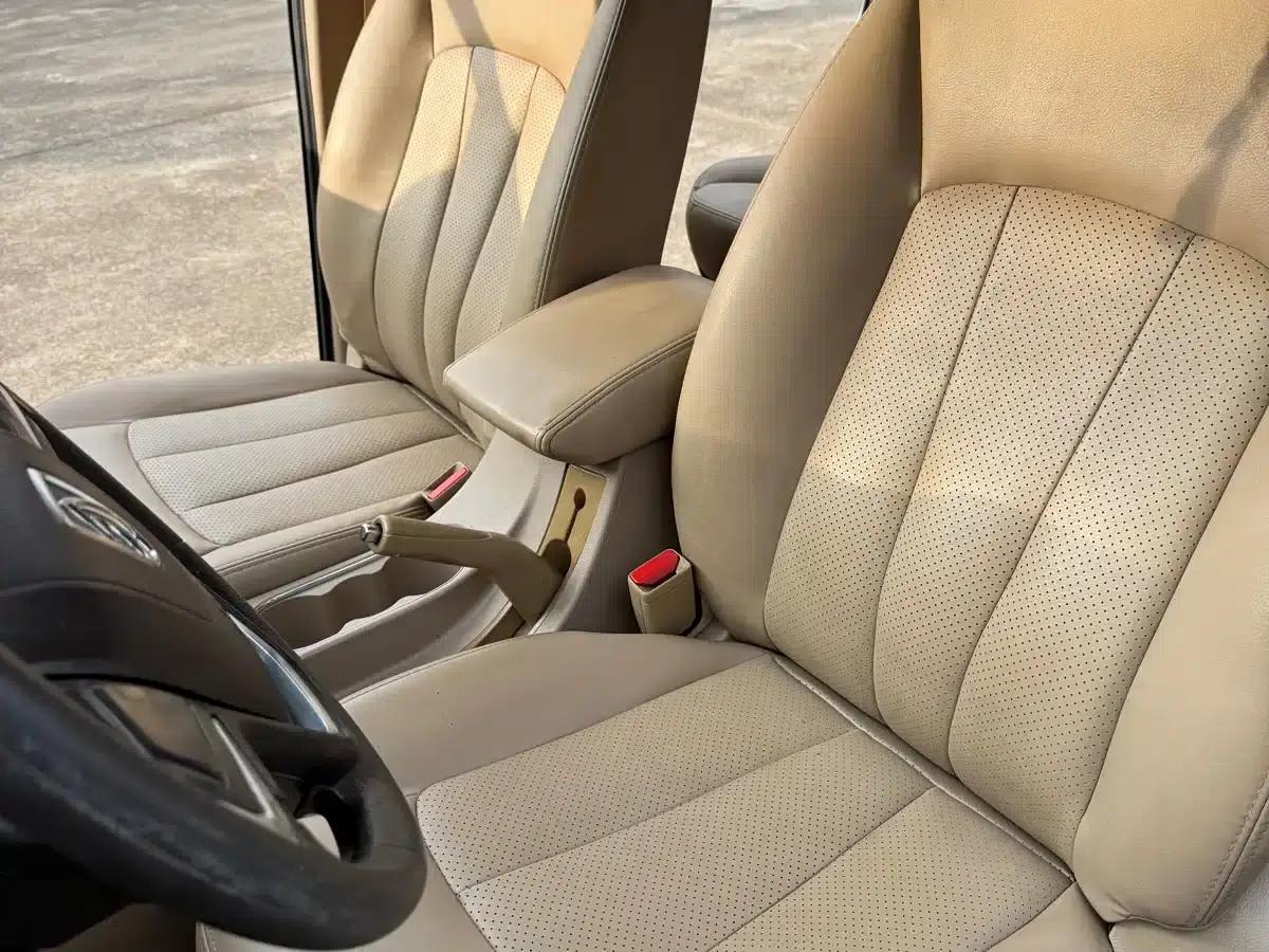 Baojun 730 2014 1.8L Manual Comfort 7-Seater — миниатюра 13