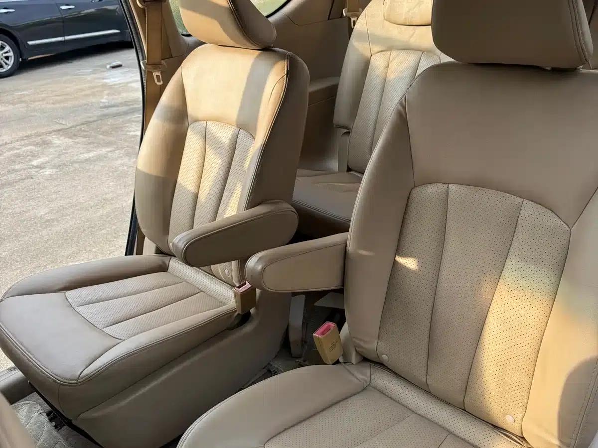 Baojun 730 2014 1.8L Manual Comfort 7-Seater — миниатюра 14