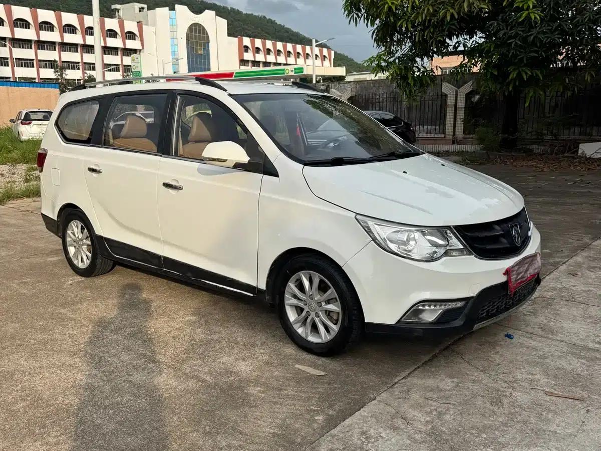 Baojun 730 2014 1.8L Manual Comfort 7-Seater — миниатюра 3