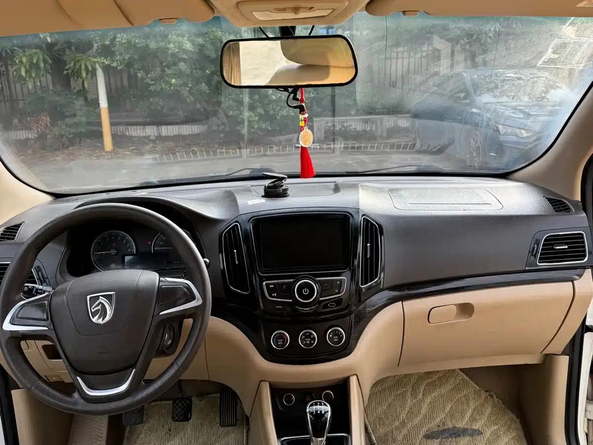 Baojun 730 2014 1.8L Manual Comfort 7-Seater — миниатюра 8