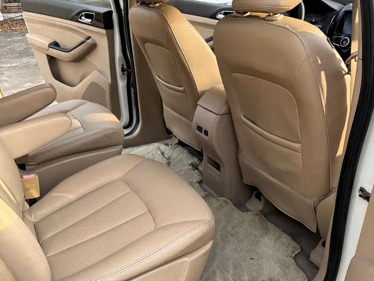 Baojun 730 2014 1.8L Manual Comfort 7-Seater — миниатюра 10
