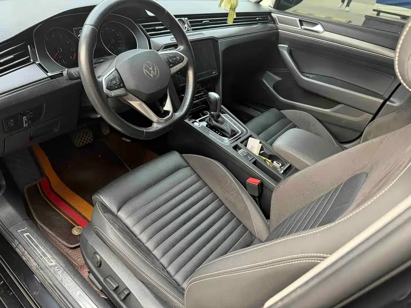2020 Volkswagen Passat 330TSI DSG Leading Edition — миниатюра 3