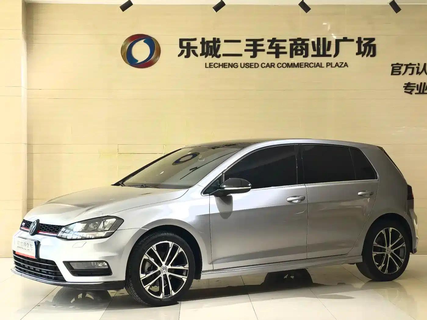 2016 Golf 1.4TSI Automatic R-Line — миниатюра 1