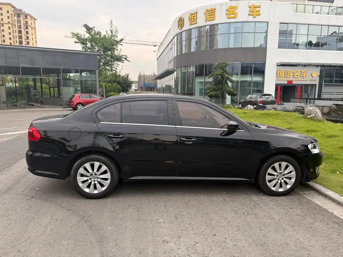 2013 Volkswagen Lavida Classic Facelift 1.6L Automatic Comfort Edition — миниатюра 12