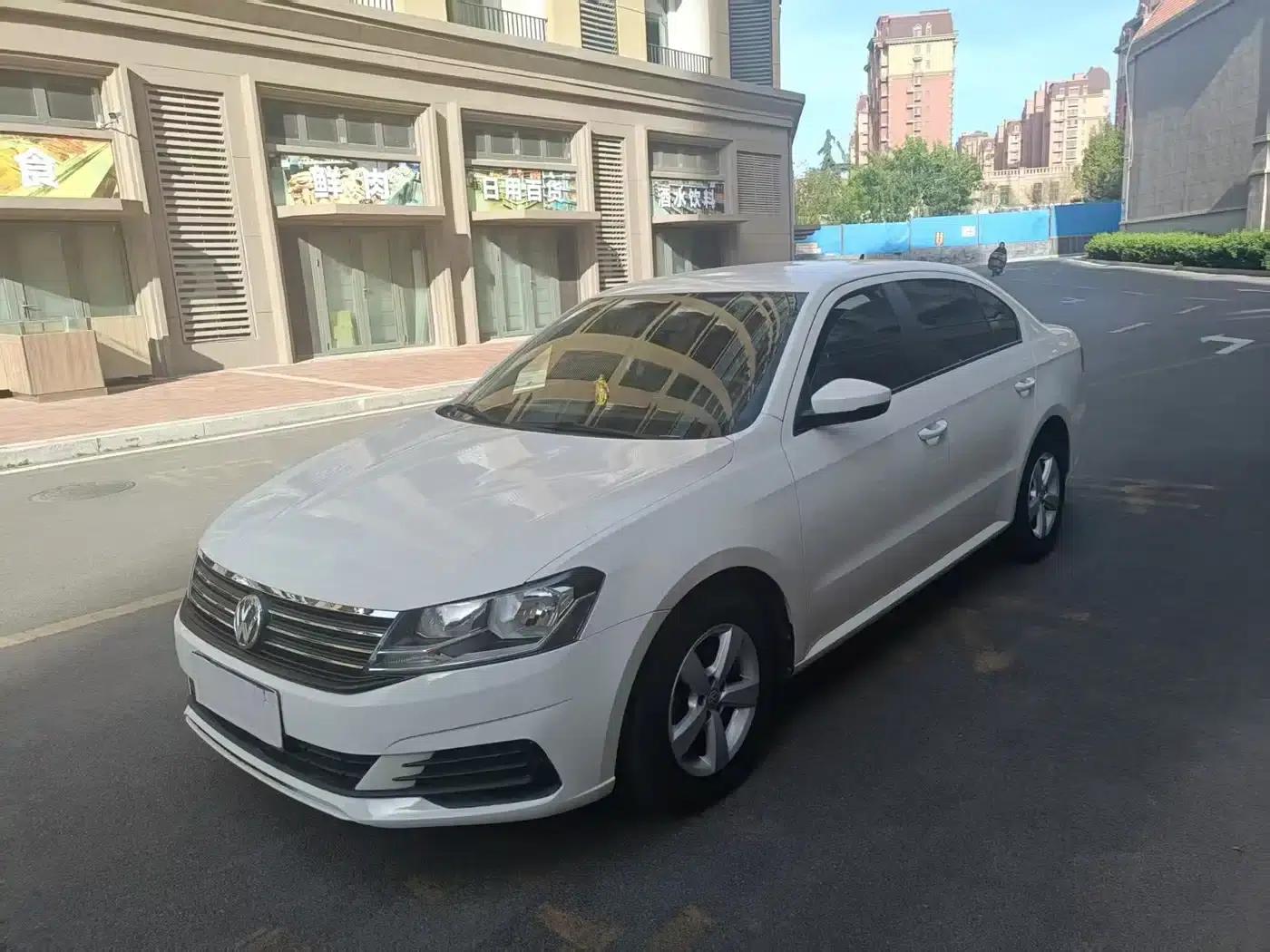 2021 Volkswagen Lavida 1.5L Automatic Comfort Edition — миниатюра 1