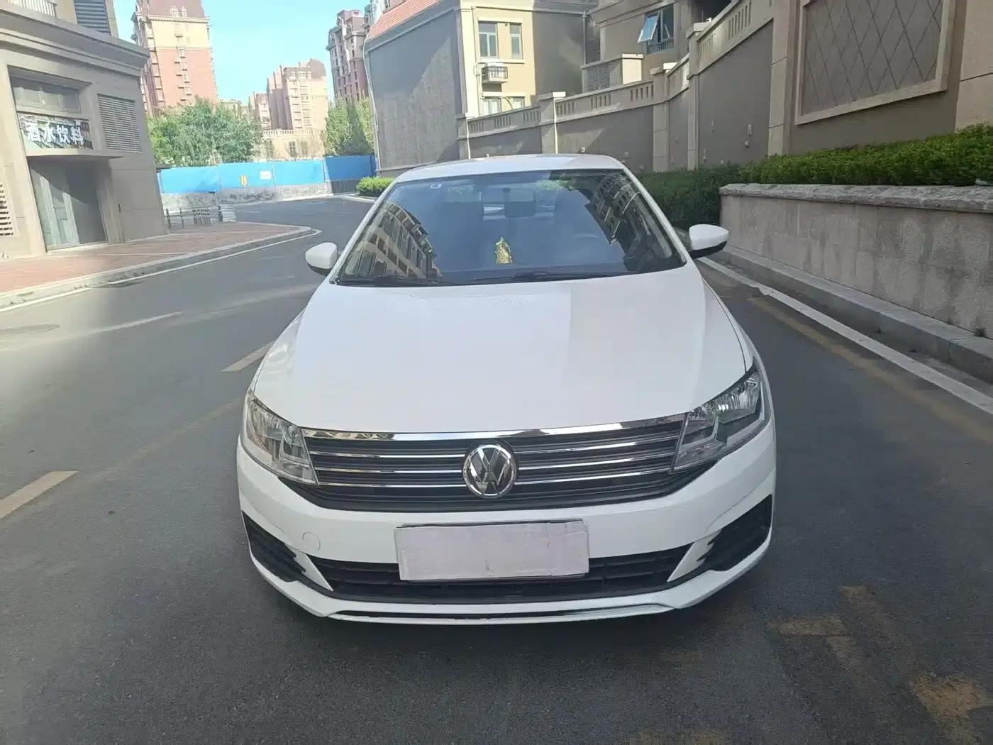 2021 Volkswagen Lavida 1.5L Automatic Comfort Edition — миниатюра 3