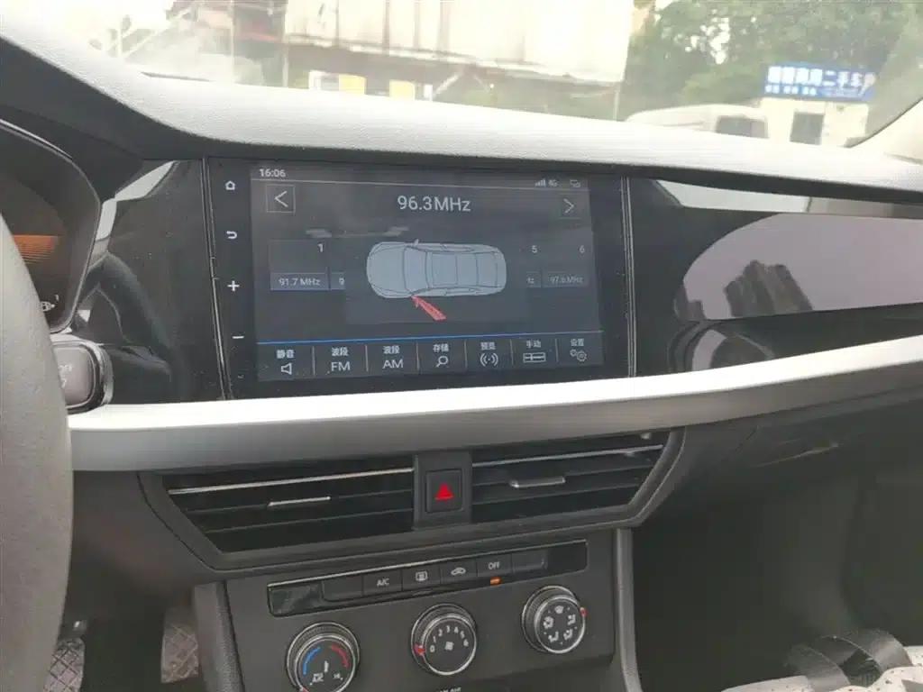 2021 Volkswagen Lavida 280TSI DSG Comfort Edition — миниатюра 13