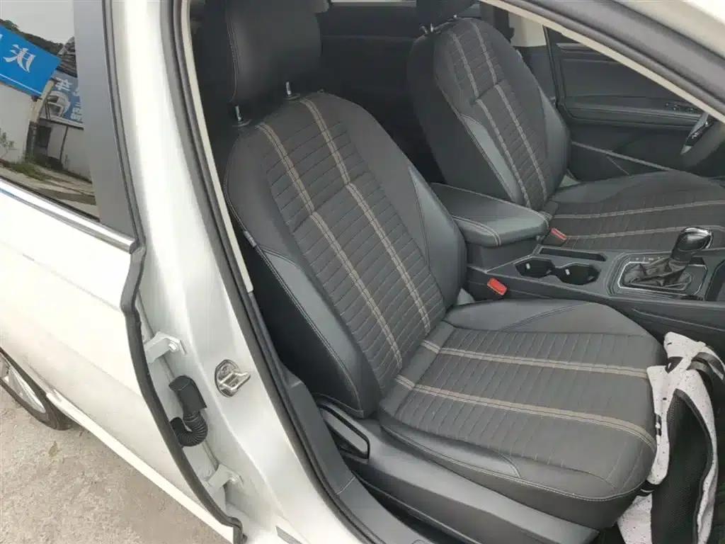 2021 Volkswagen Lavida 280TSI DSG Comfort Edition — миниатюра 25