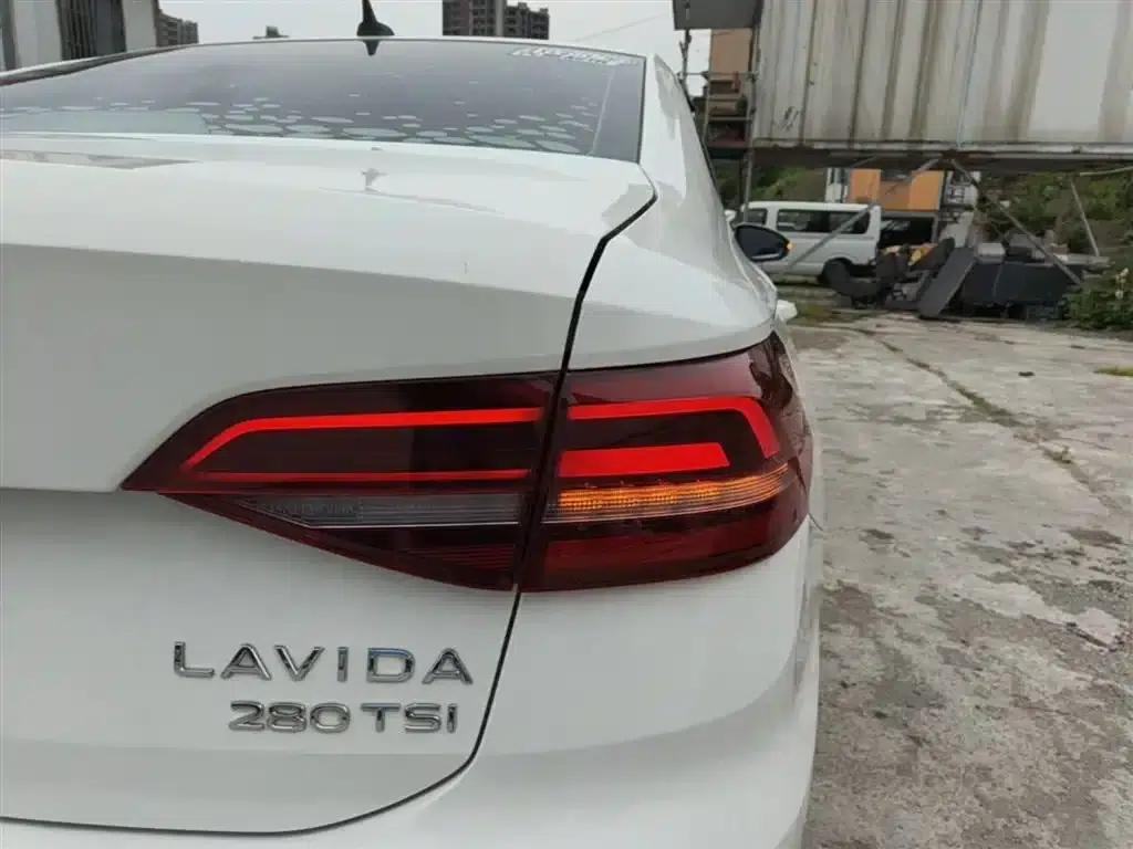 2021 Volkswagen Lavida 280TSI DSG Comfort Edition — миниатюра 8