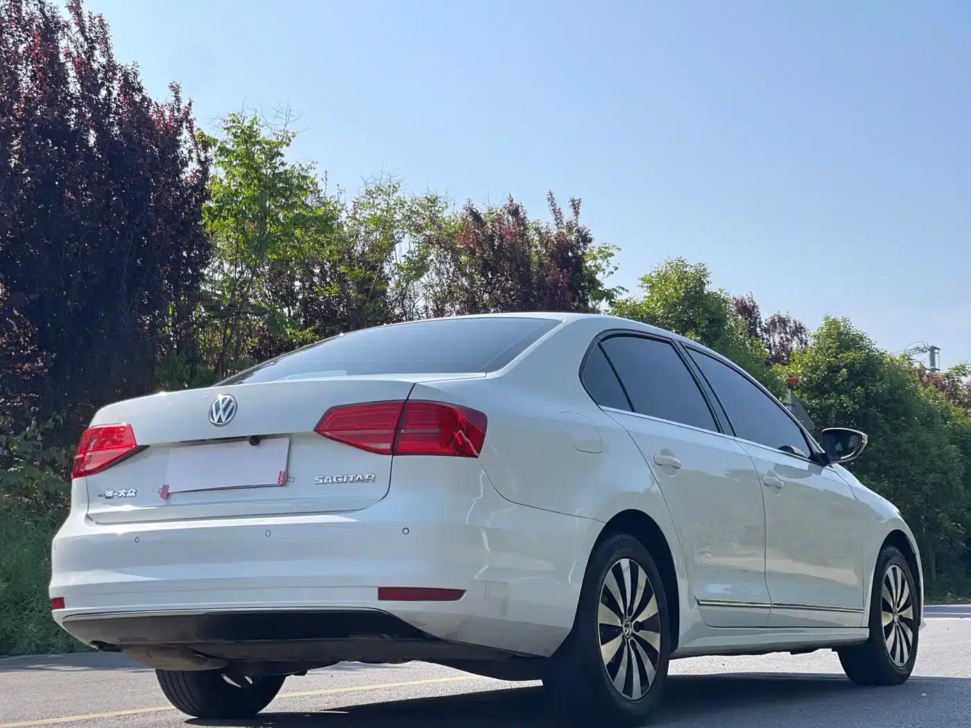 2018 Volkswagen Sagitar 1.6L Automatic Comfort Model — миниатюра 7