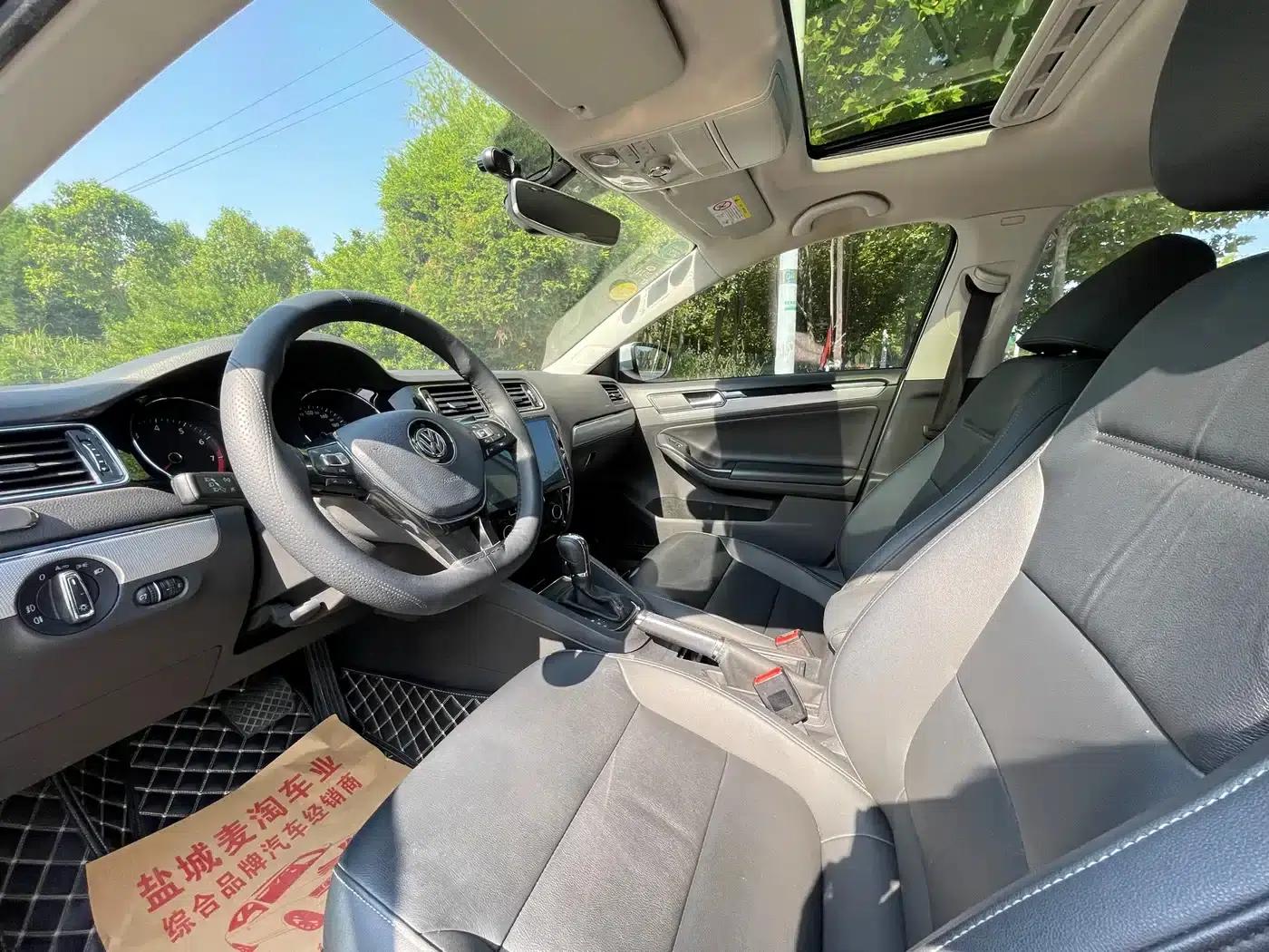2018 Volkswagen Sagitar 1.6L Automatic Comfort Model — миниатюра 8