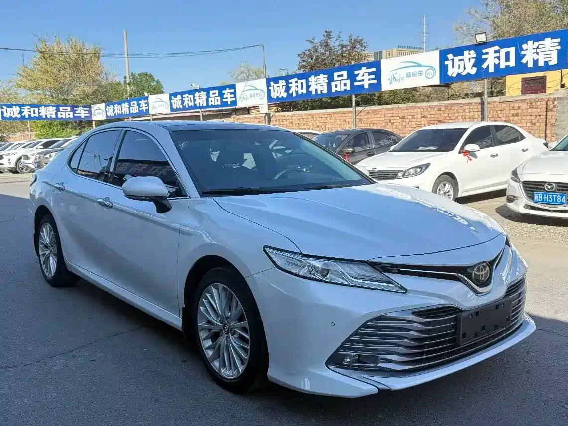 2018 Camry 2.5G Luxury Edition — миниатюра 3