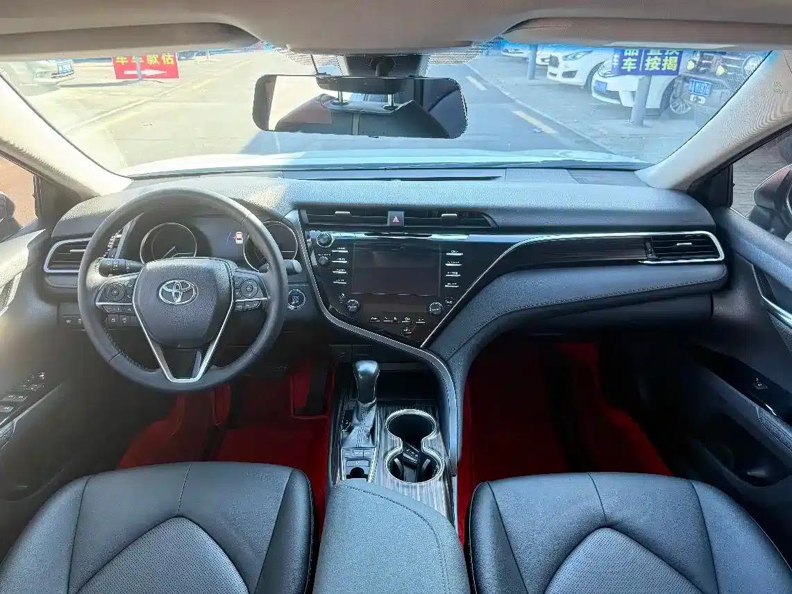 2018 Camry 2.5G Luxury Edition — миниатюра 4