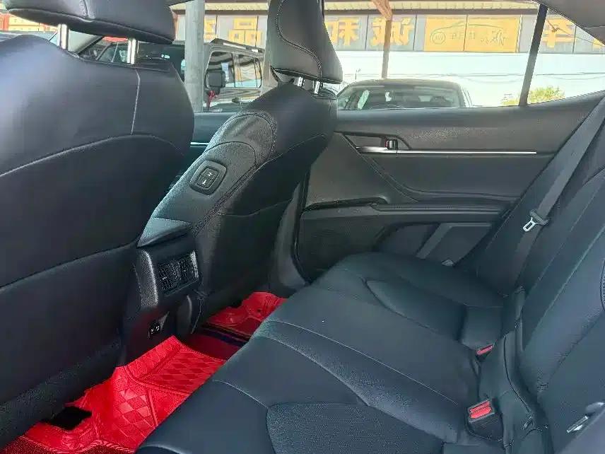 2018 Camry 2.5G Luxury Edition — миниатюра 6