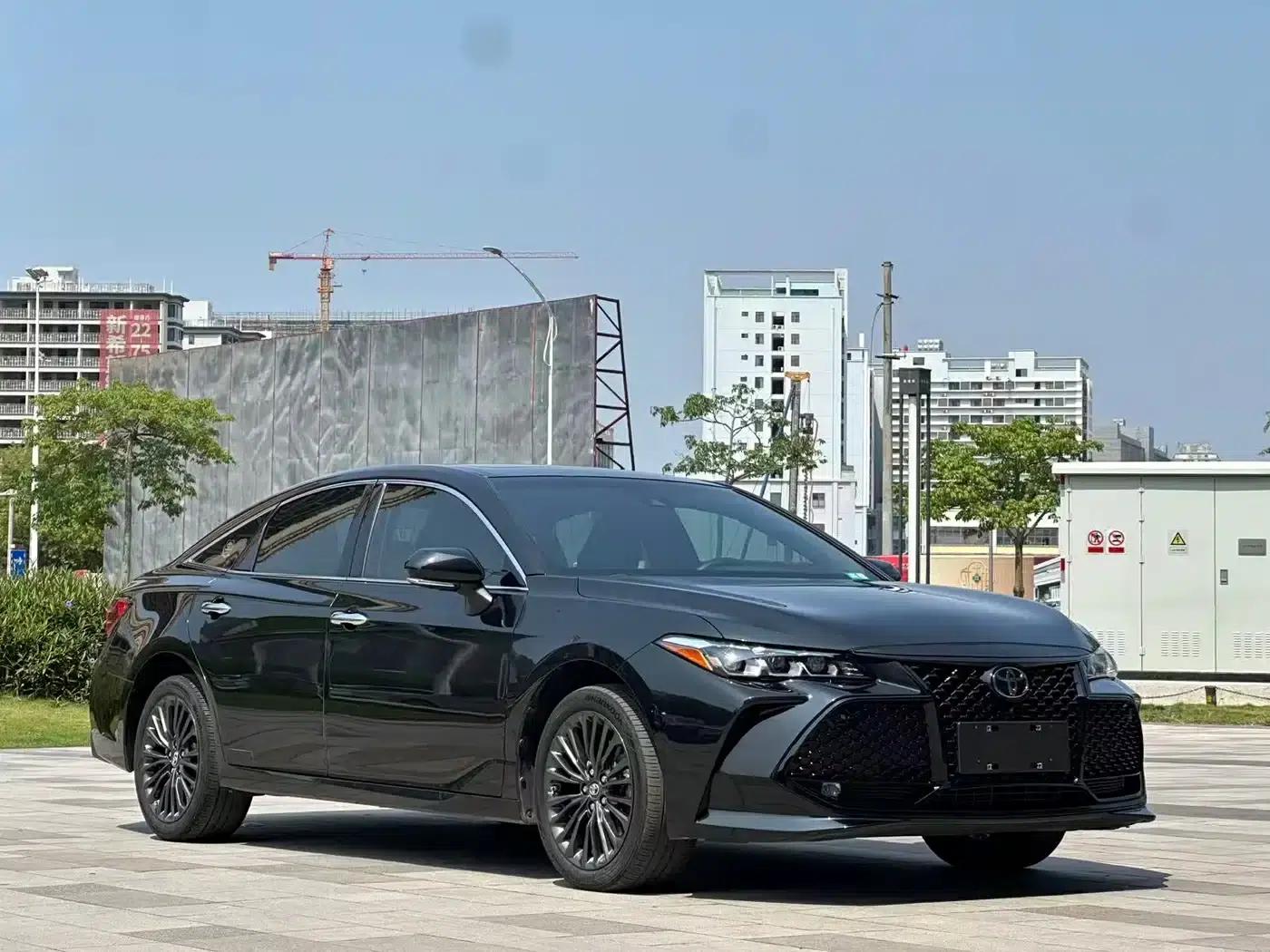 2022 Toyota Avalon 2.0L XLE Premium Edition — миниатюра 3