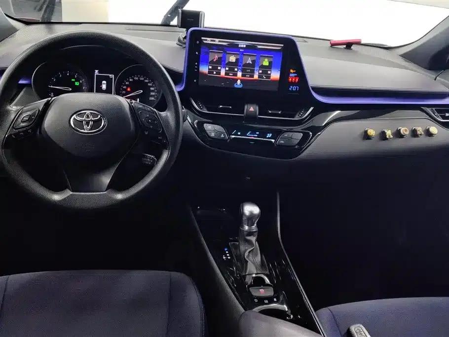 Toyota C-HR 2018 2.0L Premium Sunroof Edition (China VI Emission Standard) — миниатюра 12