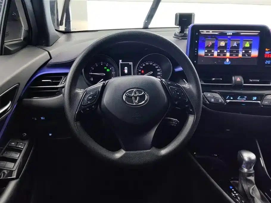 Toyota C-HR 2018 2.0L Premium Sunroof Edition (China VI Emission Standard) — миниатюра 15
