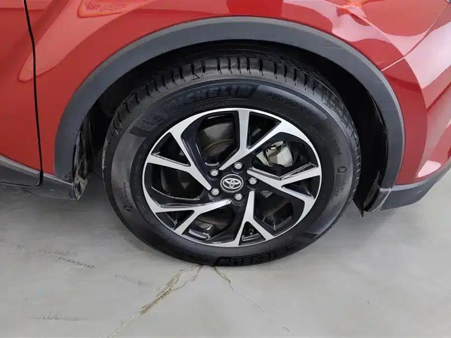 Toyota C-HR 2018 2.0L Premium Sunroof Edition (China VI Emission Standard) — миниатюра 6