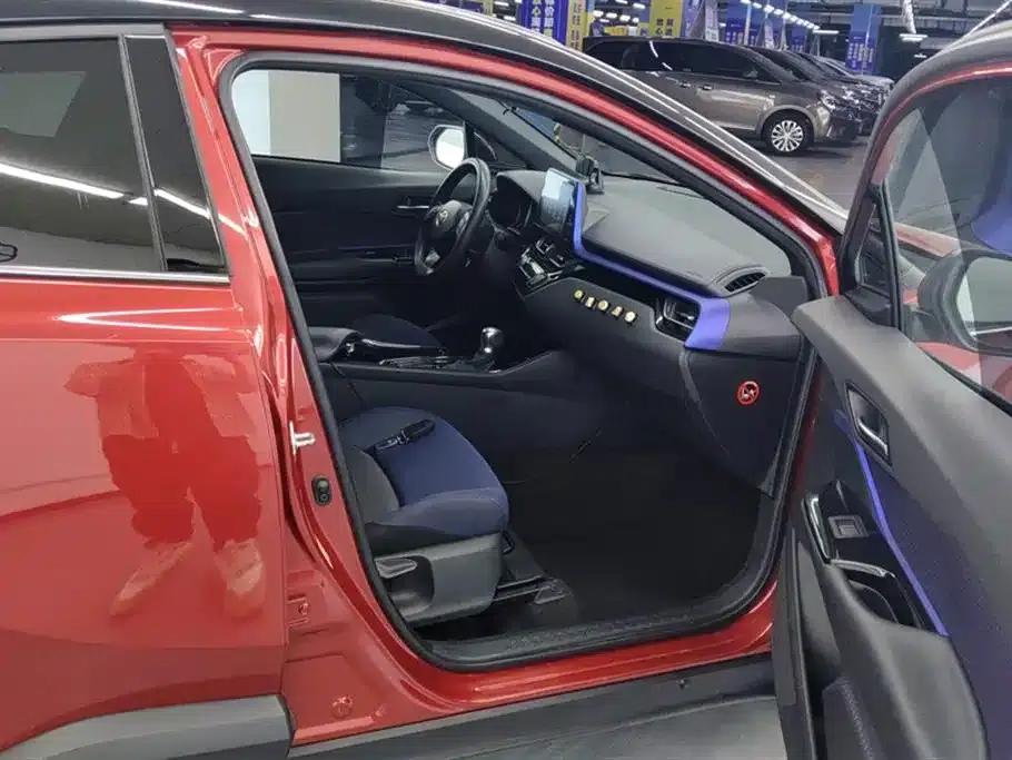 Toyota C-HR 2018 2.0L Premium Sunroof Edition (China VI Emission Standard) — миниатюра 8