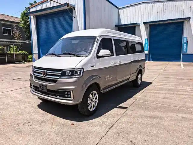 New Haishi S 2023 1.5L Wealth Edition Bus (5/6/7 Seats, Central Air Conditioning) SWC15M