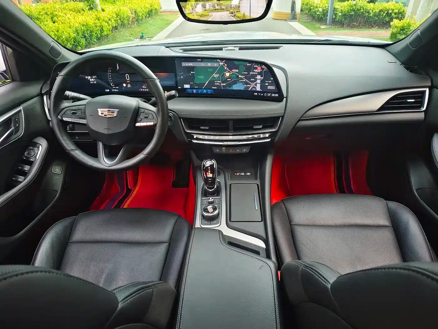 2024 Cadillac CT5 28T Luxury Pro — миниатюра 4