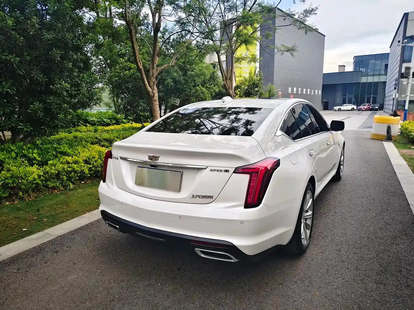 2024 Cadillac CT5 28T Luxury Pro — миниатюра 9