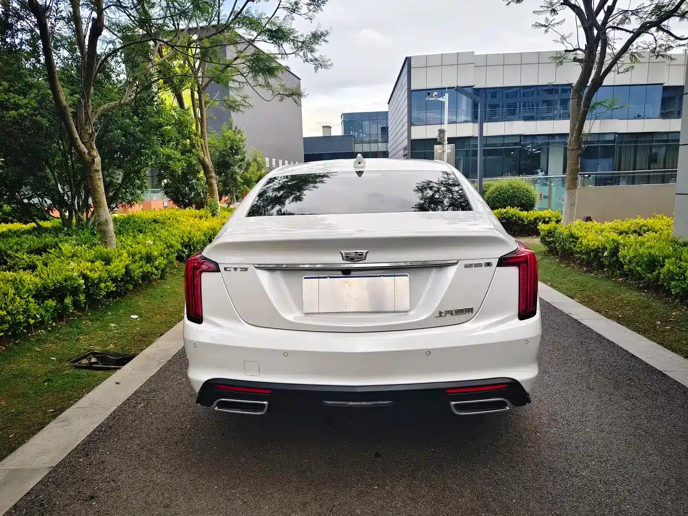 2024 Cadillac CT5 28T Luxury Pro — миниатюра 10