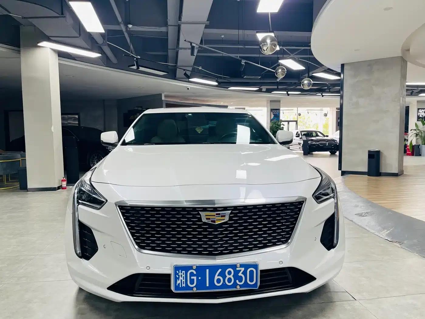 2019 Cadillac CT6 28T Fashion Edition — миниатюра 3