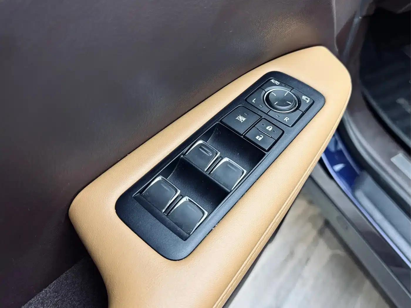 Lexus RX 2016 300 2WD Comfort Edition (China V emission standard) — миниатюра 11
