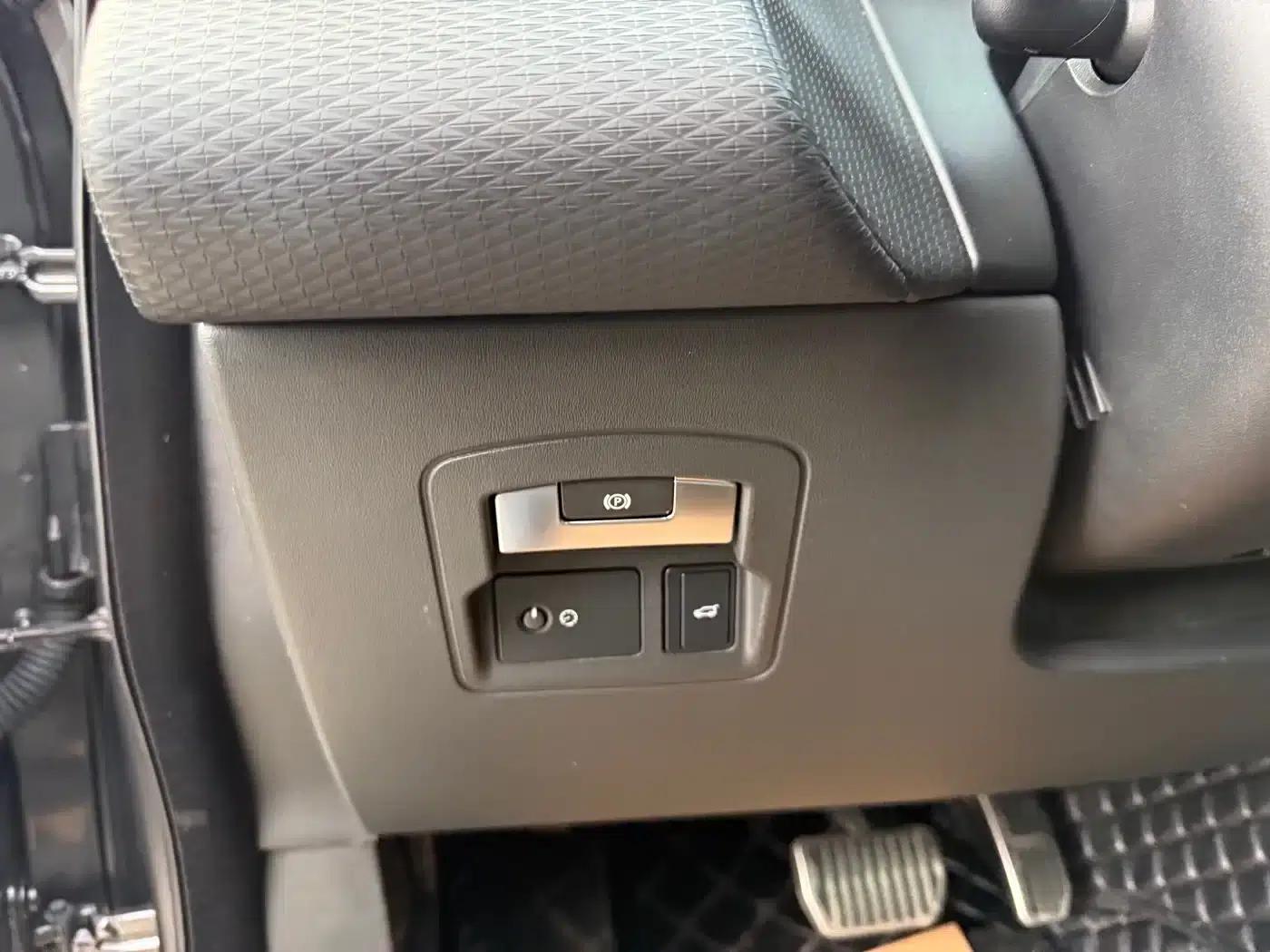 Range Rover Velar 2019 250PS R-DYNAMIC S — миниатюра 22