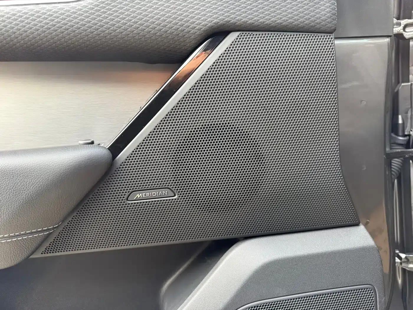 Range Rover Velar 2019 250PS R-DYNAMIC S — миниатюра 24