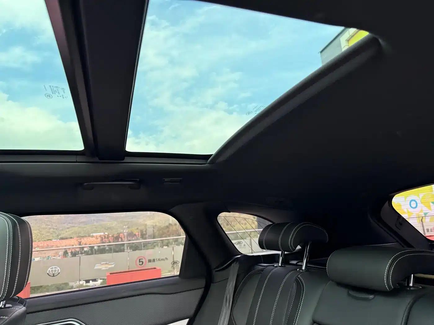 Range Rover Velar 2019 250PS R-DYNAMIC S — миниатюра 36