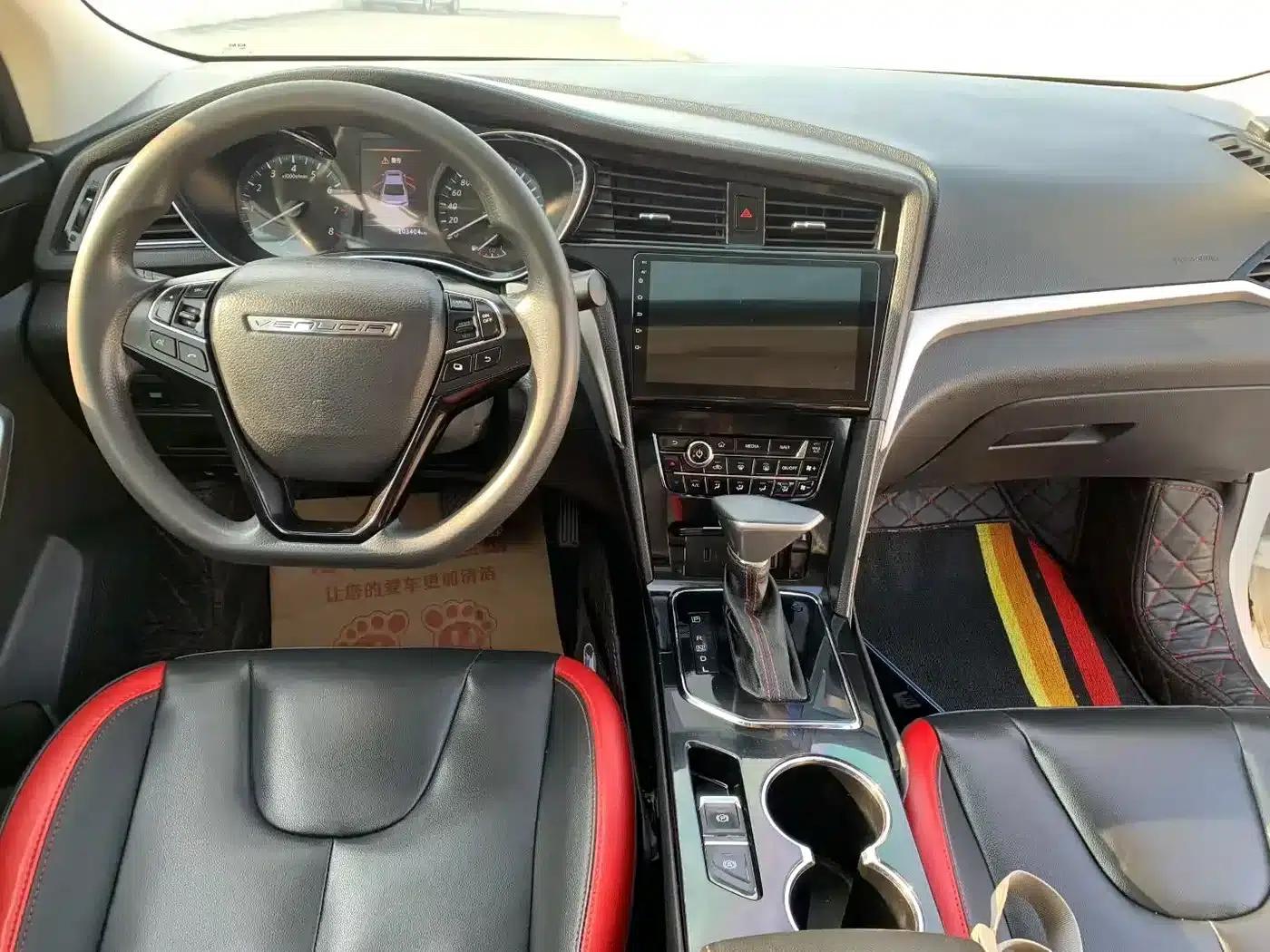 Venucia D60 2019 Model, 100,000 Glory Edition, 1.6L XL CVT, National V Emission Standard — миниатюра 5