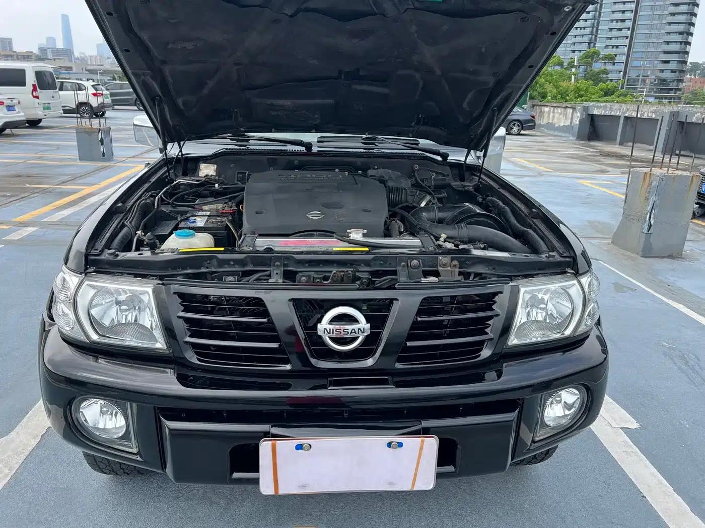 Nissan Patrol 2004 4800 GRX — миниатюра 16