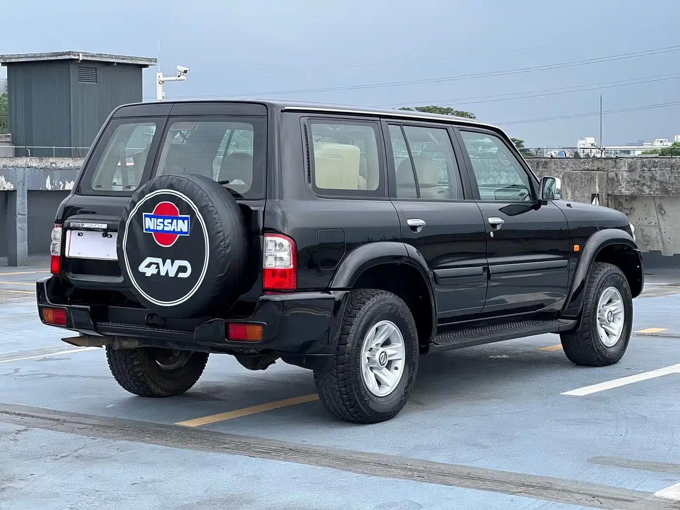 Nissan Patrol 2004 4800 GRX — миниатюра 3