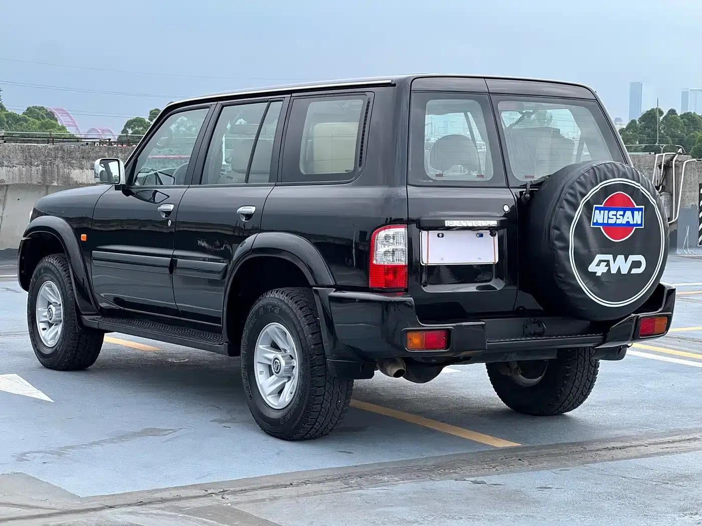 Nissan Patrol 2004 4800 GRX — миниатюра 4