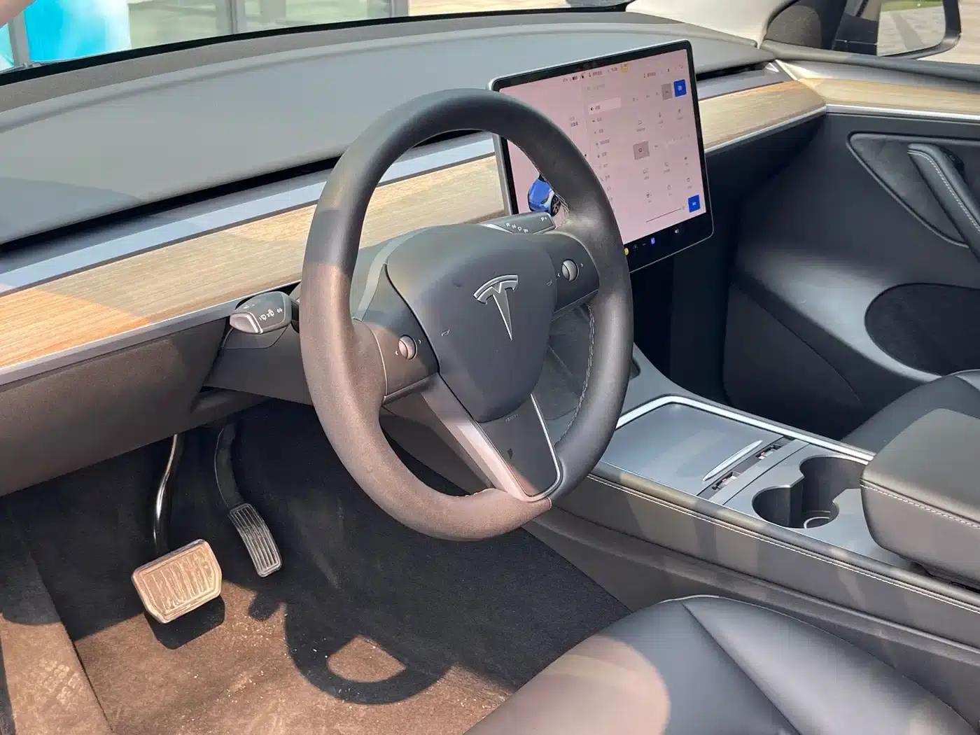 Model Y 2022 Rear-Wheel Drive — миниатюра 13