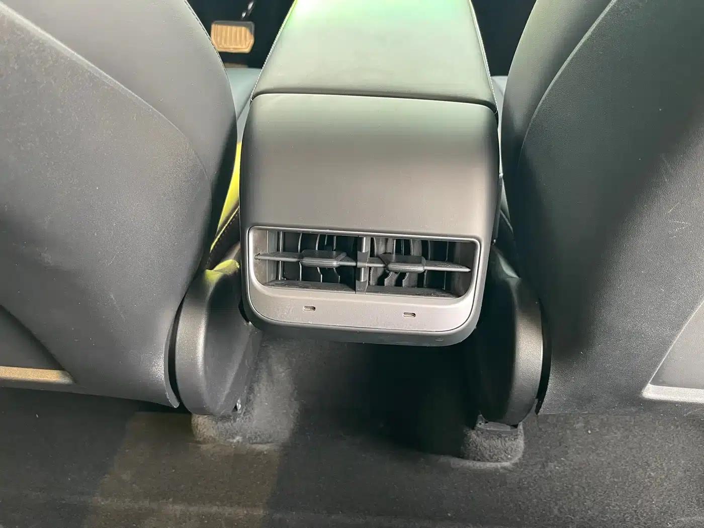 Model Y 2022 Rear-Wheel Drive — миниатюра 17