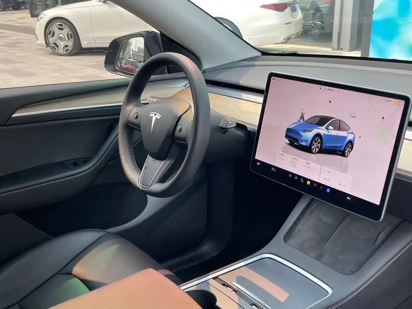 Model Y 2022 Rear-Wheel Drive — миниатюра 22