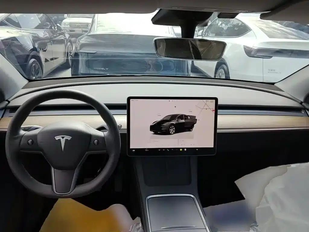 Model Y 2022 Facelift Rear-Wheel Drive Version — миниатюра 10