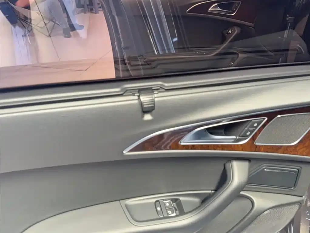 Audi A6L 2018 30th Anniversary Edition 35 TFSI Fashion Model — миниатюра 2
