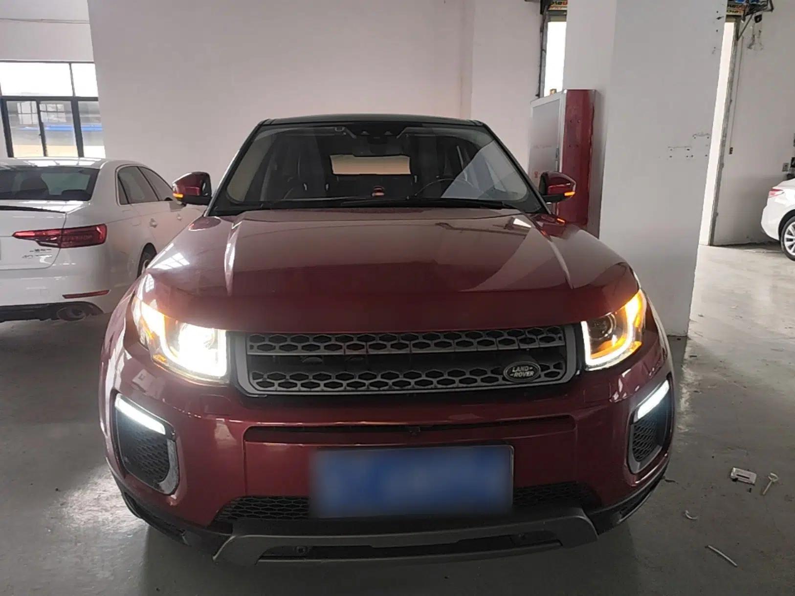 Land Rover Range Evoque 2016 2.0T PURE Style Edition — миниатюра 2
