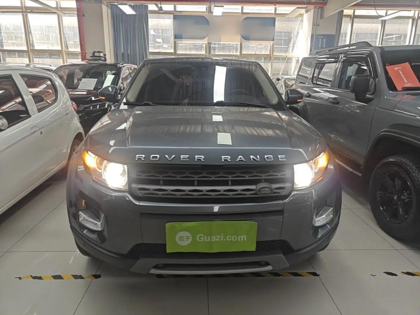 Land Rover Range Evoque 2015 2.0T Five-Door Zhiyao Edition — миниатюра 2